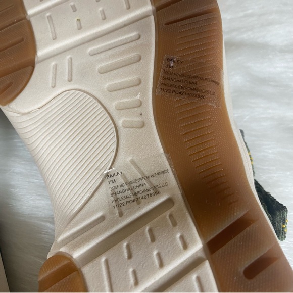 Lake & Trail Womens Sz 7M Bailey Sport Slip On Sandals Green Hiking Walking - Picture 6 of 9